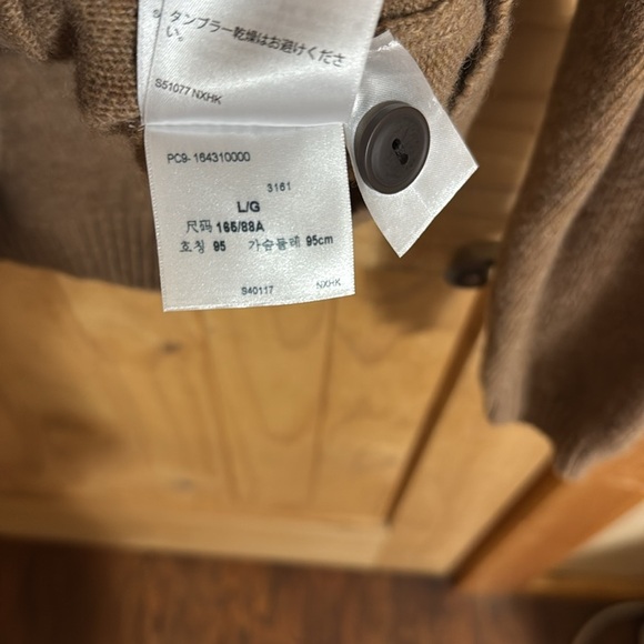 Levi Strauss Brown Cardigan Sweater - Picture 4 of 5